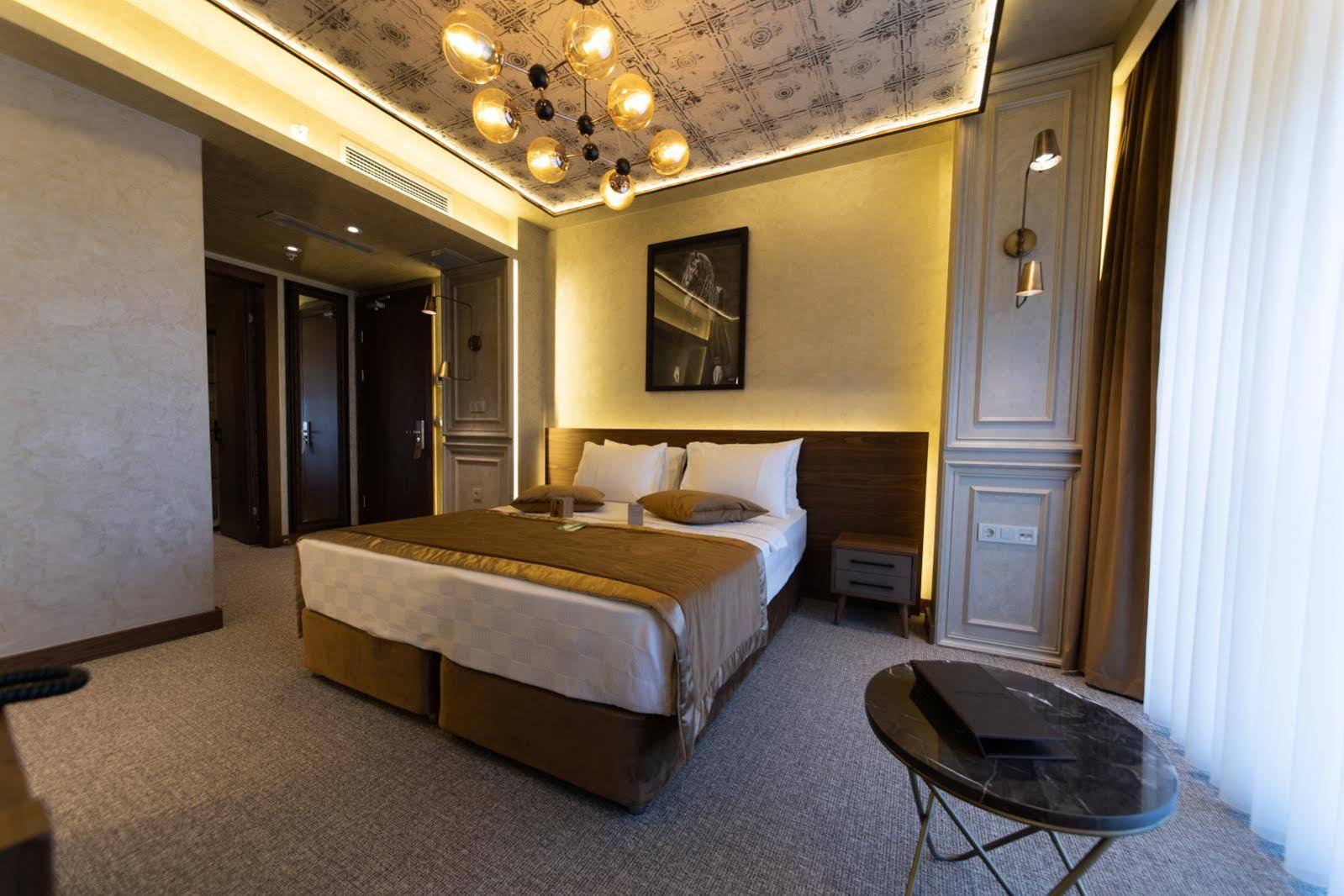 Tonight Hotel Port Estambul Exterior foto